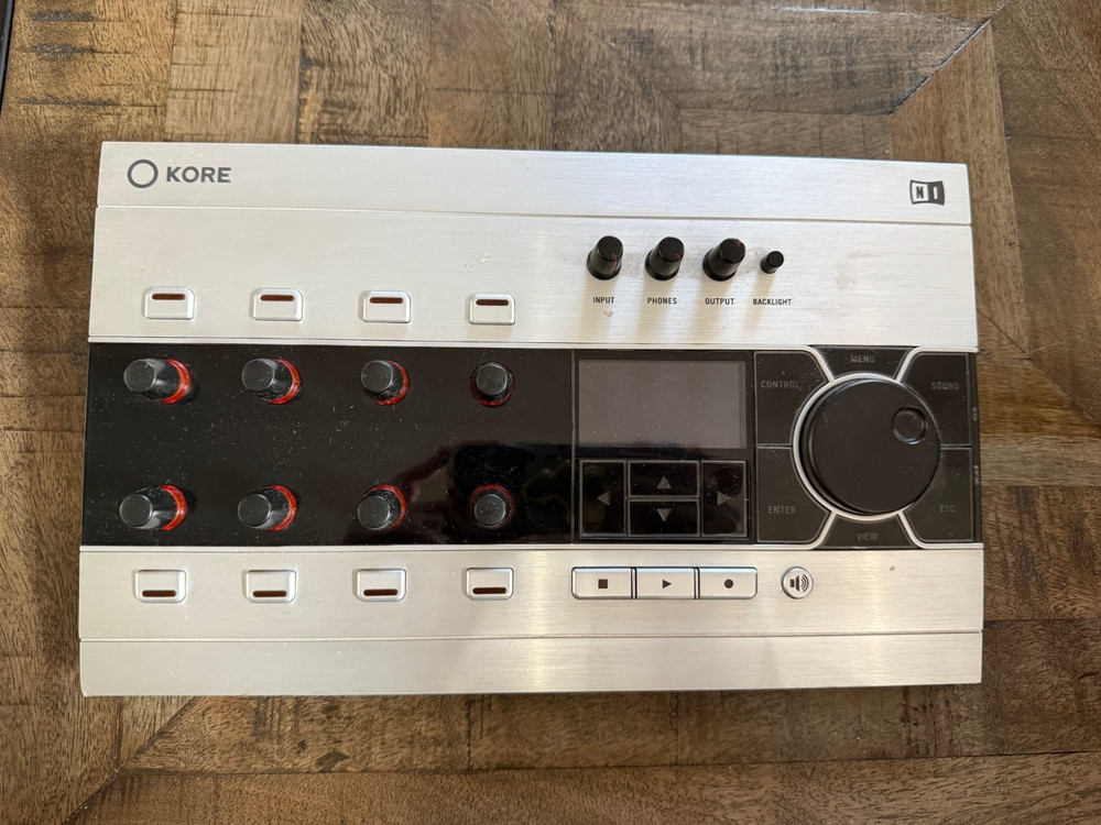 Native Instruments Kore 2 USB MIDI Controller -No Cords-