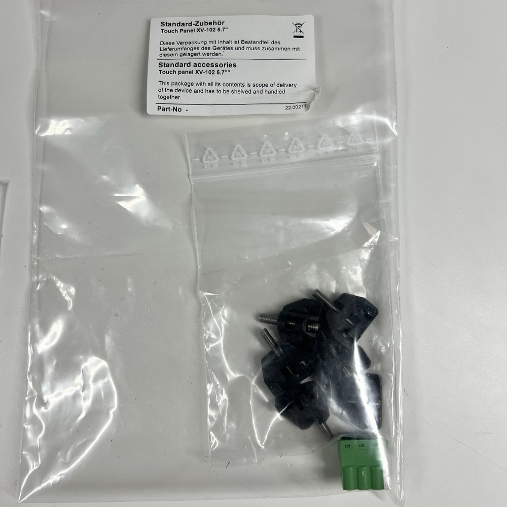 NEW Eaton XV-102-E6-57TVRC-10 Touch Panel 5.7” Touch Panel Operator Interface