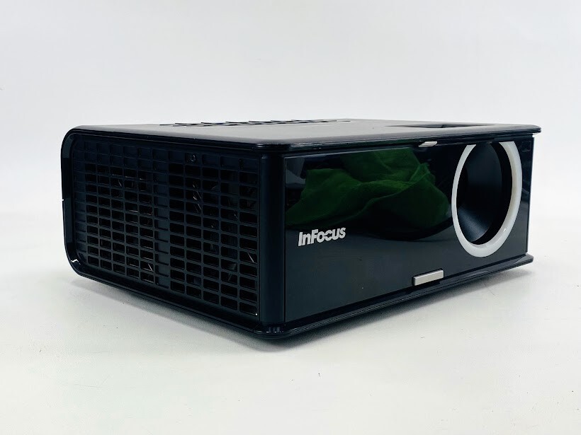 InFocus IN2116 DLP Projector