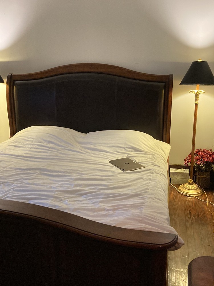 Bedroom Equipment-Retro Style