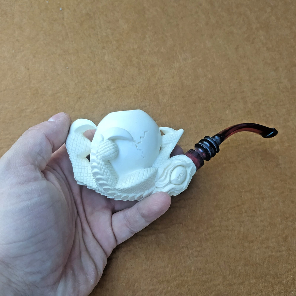 Eagle Claw and Egg Meerschaum Pipe