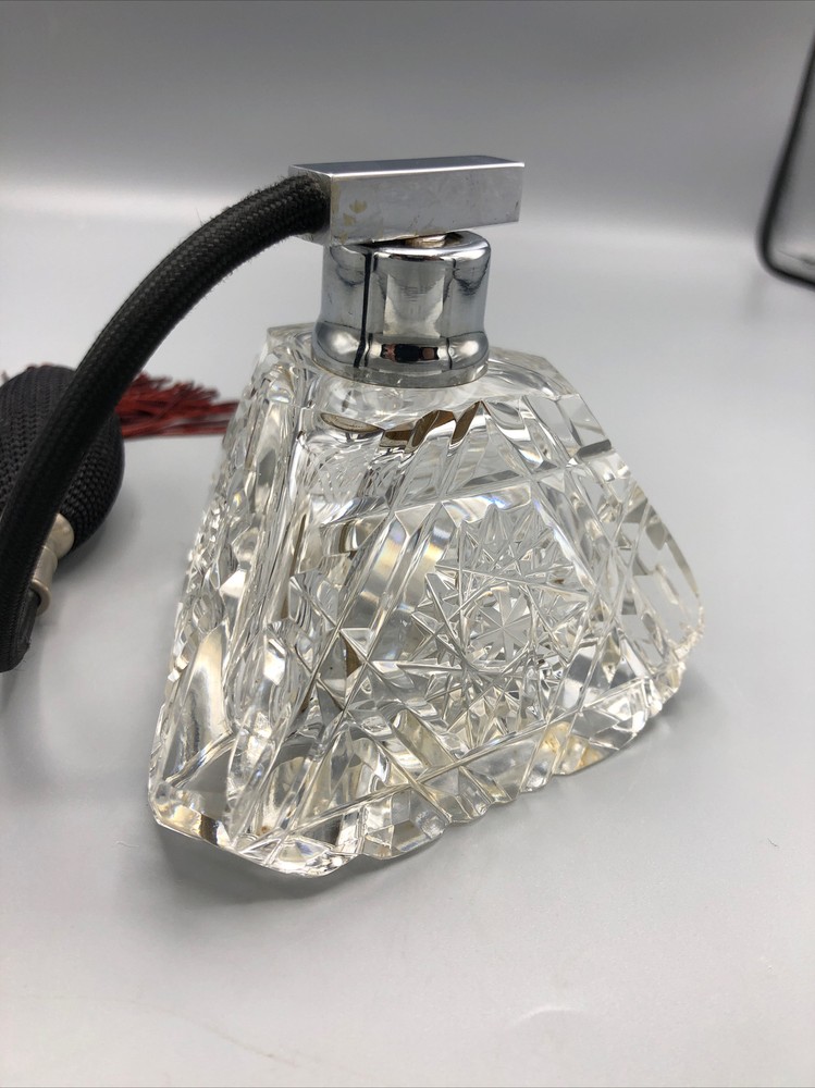 Clear Pyramid Deep Cut Crystal Bottle with Atomizer 4 1/4" Pyramid