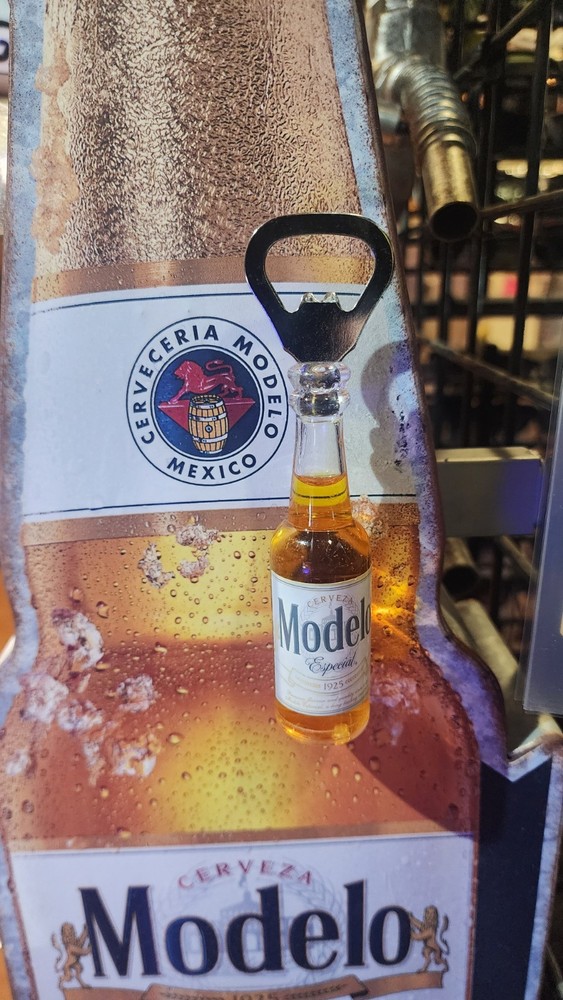 MODELO BEER BOTTLE OPENER