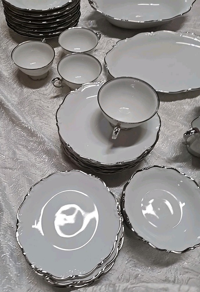 53 Pc Bavaria Tirschenreuth Silver Scroll Scalloped Dinnerware Set Pasco White