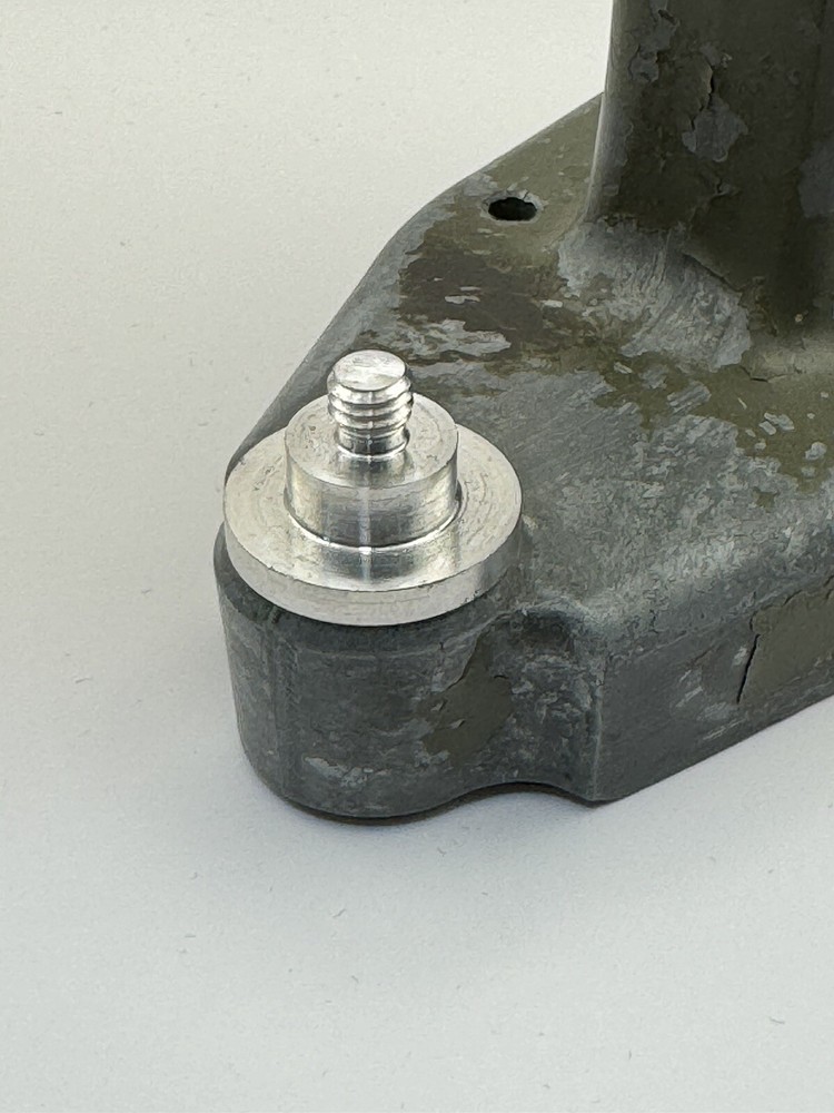Robur Press Adapter For Nylon Or Other M6/Bergeon Type Threaded Dies