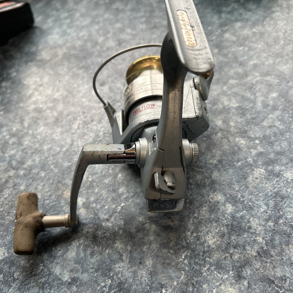 Fin Nor Ahab Lite S-200 Spinning Reel