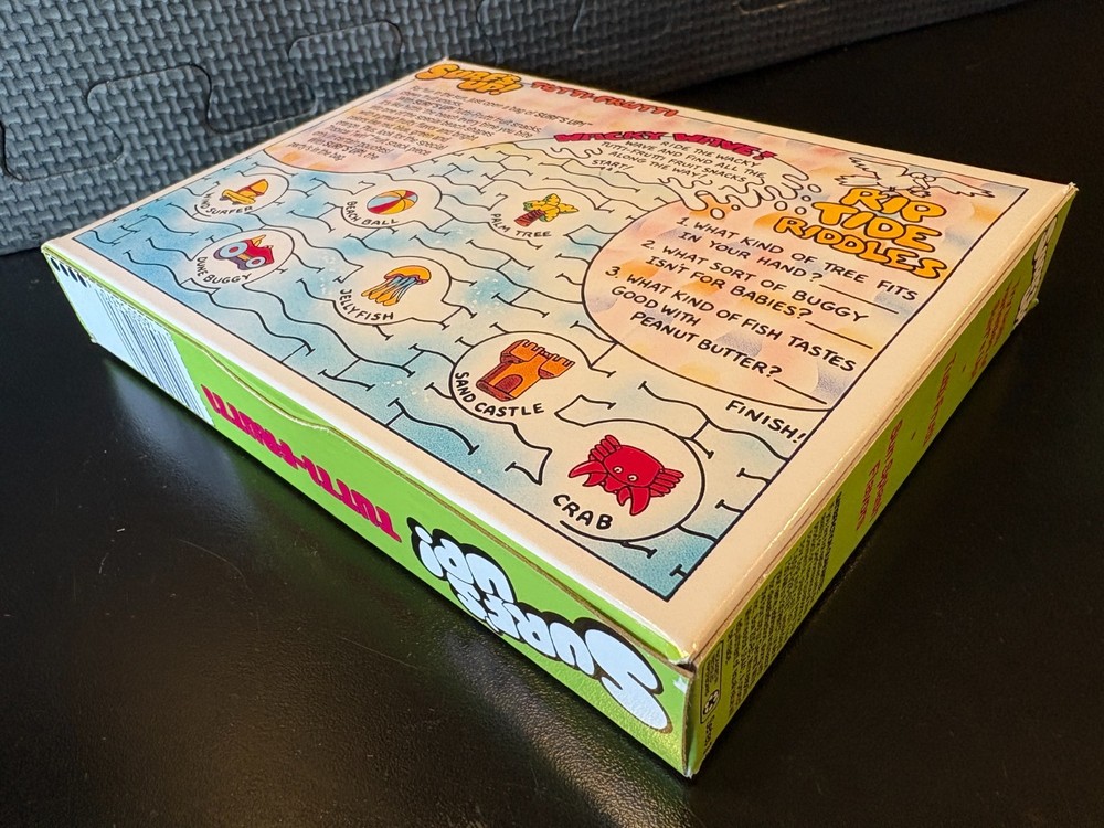 Surfs Up fruit snacks - Empty custom design display box