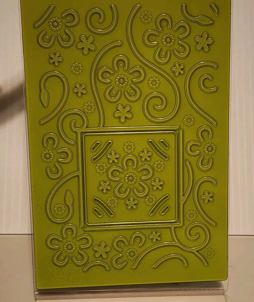 Cuttlebug Embossing Folder Embossing Plus Cut & Emboss PERFECT PERENNIALS
