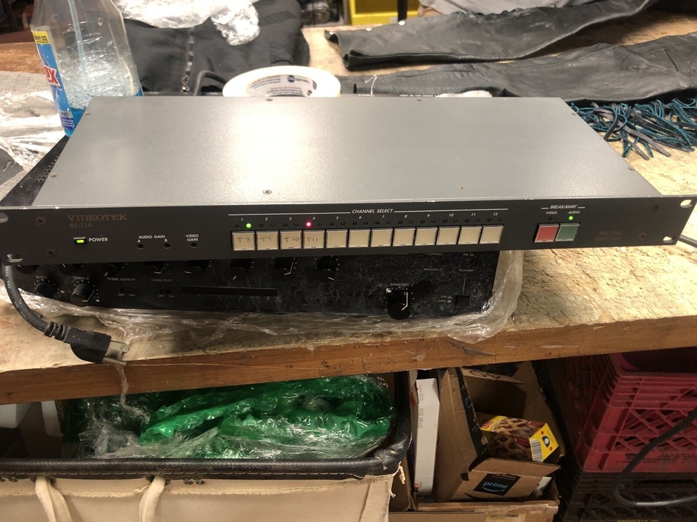 Videotek Model RS-12A Routing Switcher - USED