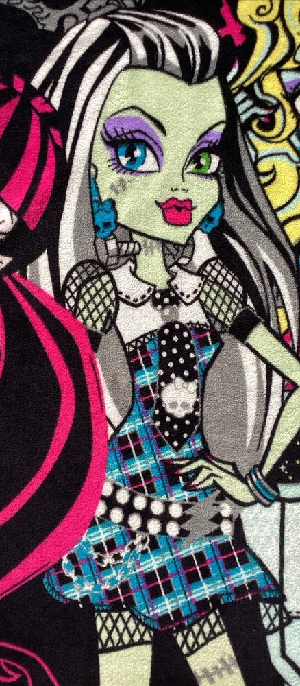 Monster High Fleece Plush Blanket 2013