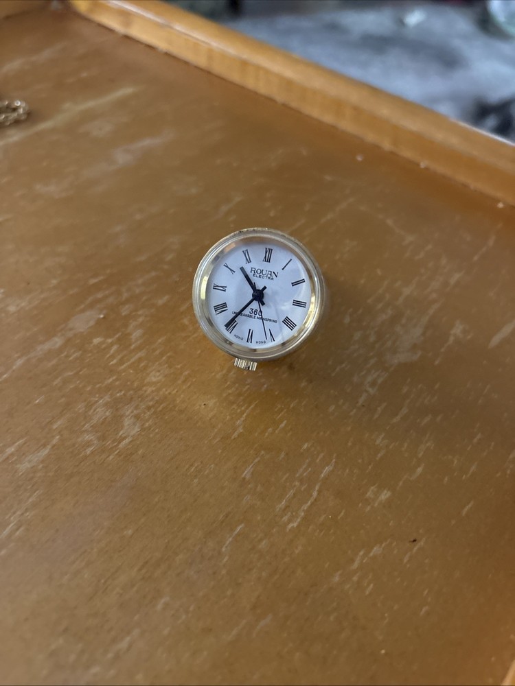 Rouan Desk Clock