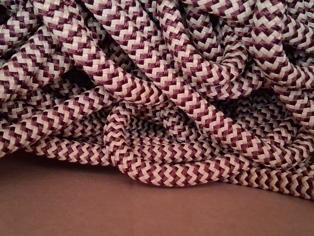 9/16 x 100 ft. Double Braid-Yacht Braid Polyester Rope. Burgundy/Tan Herringbone