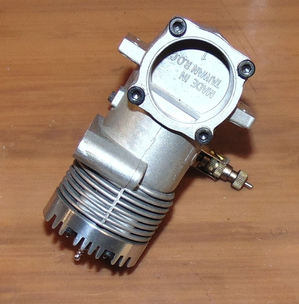 Thunder Tiger GP 40 RC Model Airplane Engine.. nice 3