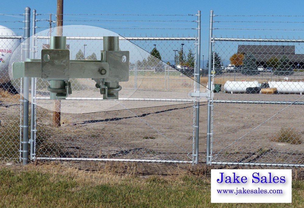 Chain Link Strong Arm Double Gate Latch (for 1-3/8" gate frames)-Gate Hardware