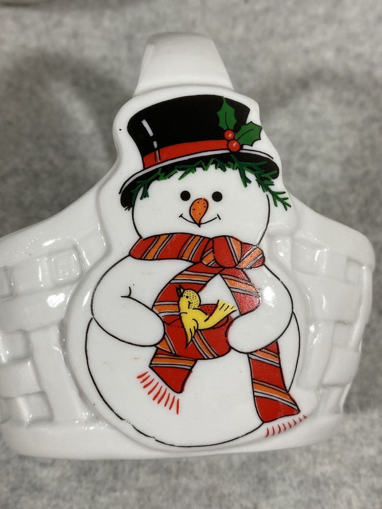 PAIR OF CHRISTMAS DESIGN CERAMIC BASKETS.