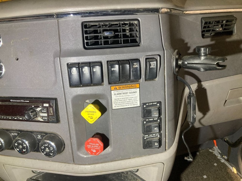 2013-2019 Peterbilt 579 SWITCH Dash Panel - Used