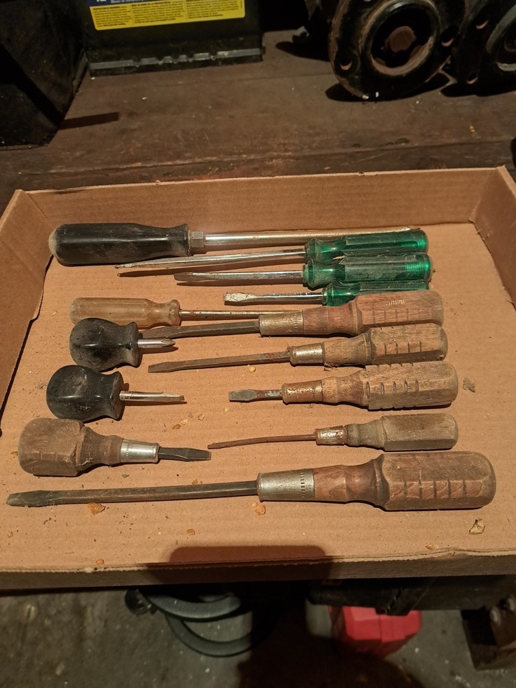 Screwdriver Flathead Phillips Misc Various Brands & Multi Purpose 13 total