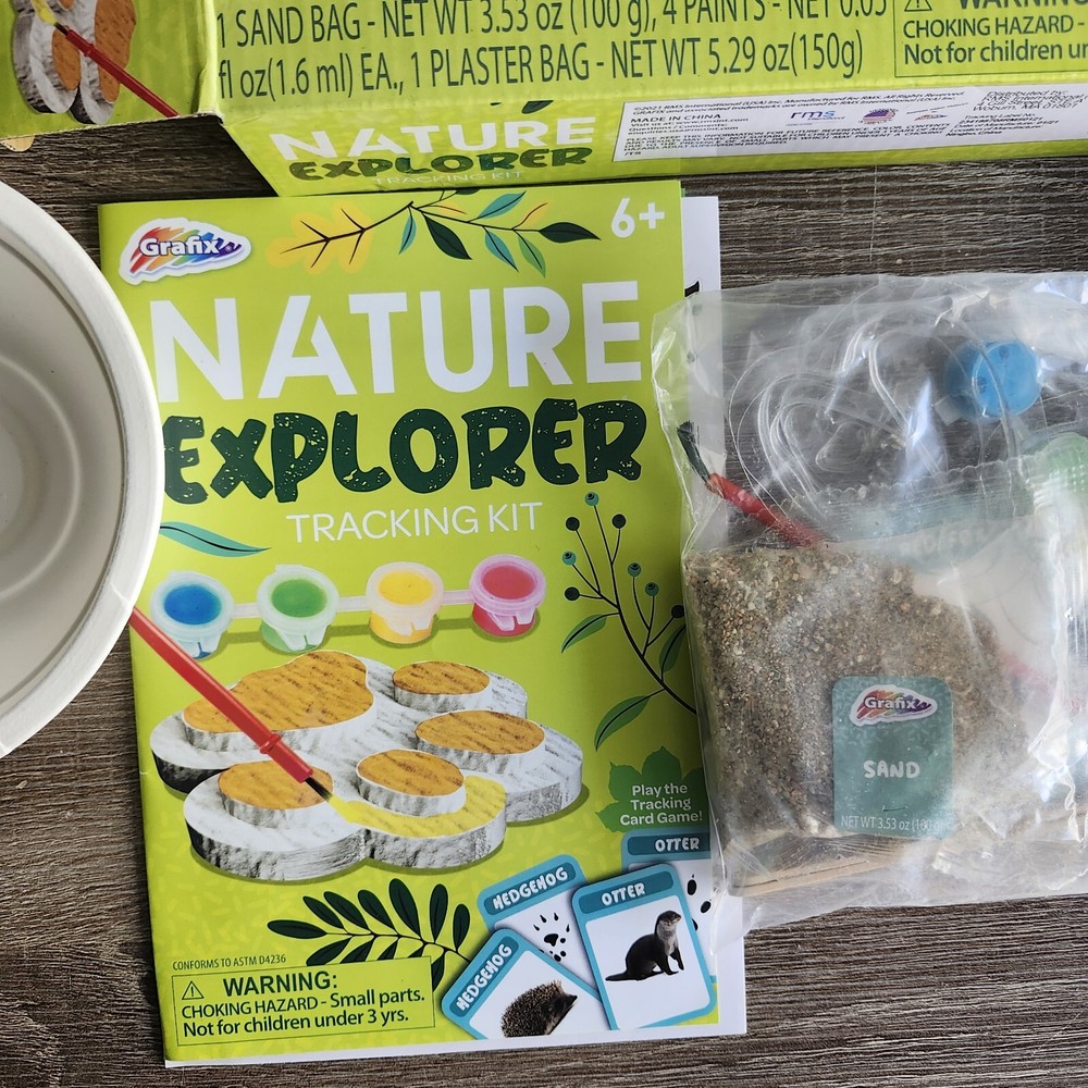 Grafix Nature Explorer Tracking Kit. For 6+. 3 Diff Tracks To Mold & Paint