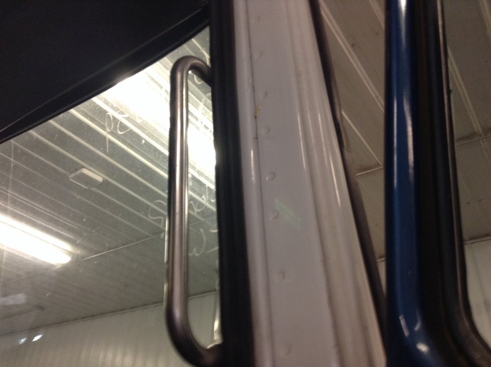 Volvo WHS 10(in) Grab Handle, Cab Entry (Front) - Used