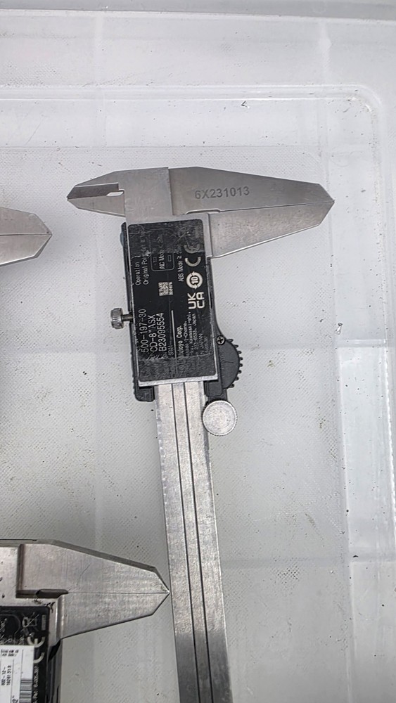 set Mitutoyo Absolute Digimatic Caliper aos Untested