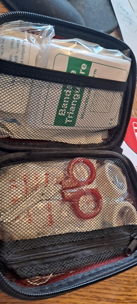 I GO 85 Pieces Hard Shell Mini Compact First Aid Kit, Small Personal...