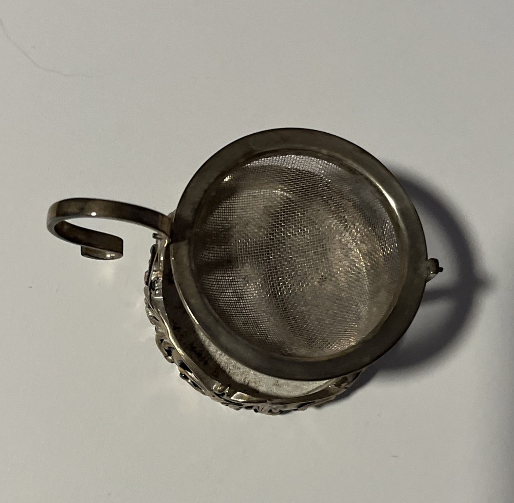 Vintage Silver Tone Tipable Tea Bag Strainer Holder Rest with Finger Handle