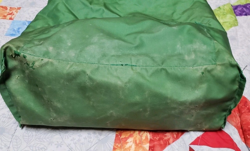 Vintage Canyon Backpack Green Compact Daypack