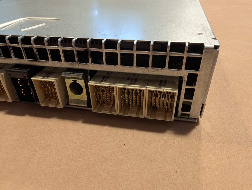 DELL POWERVAULT MD32 E02M ISCSI SAS 0770D8 4PORT RAID CONTROLLER MODULE T