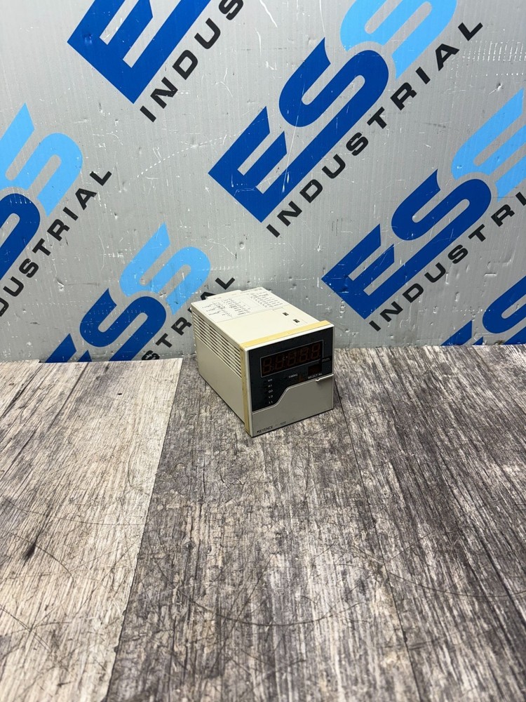 KEYENCE RD SERIES ANALOG SENSOR CONTROLLER RD-50E