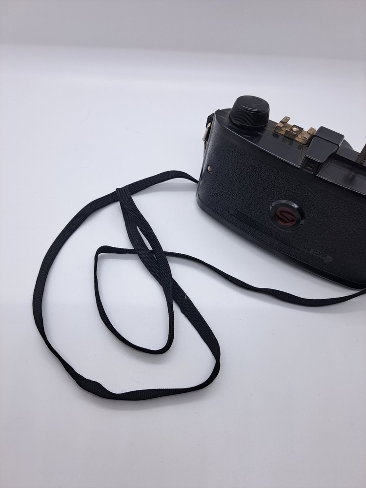 FED-FLASH 64mm Bakelite CAMERA With LEATHER CASE - ART DECO - UNTESTED