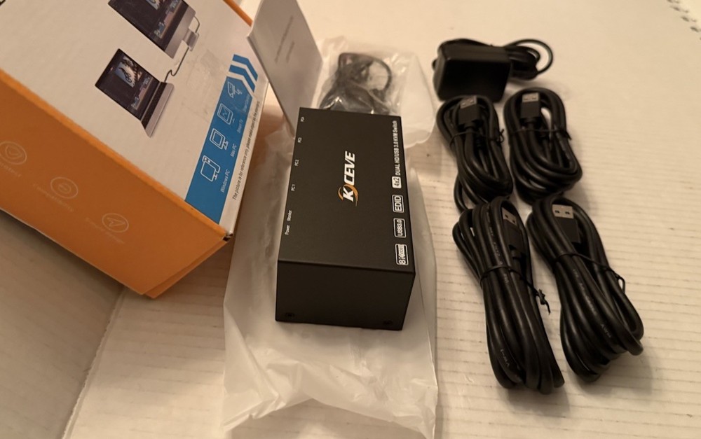 Dual HD USB 3.0 KVM Switch 4x2