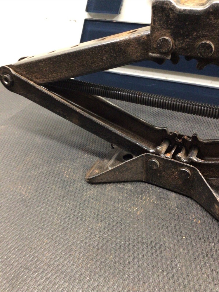 2002 Acura MDX - Jack And Tool Kit