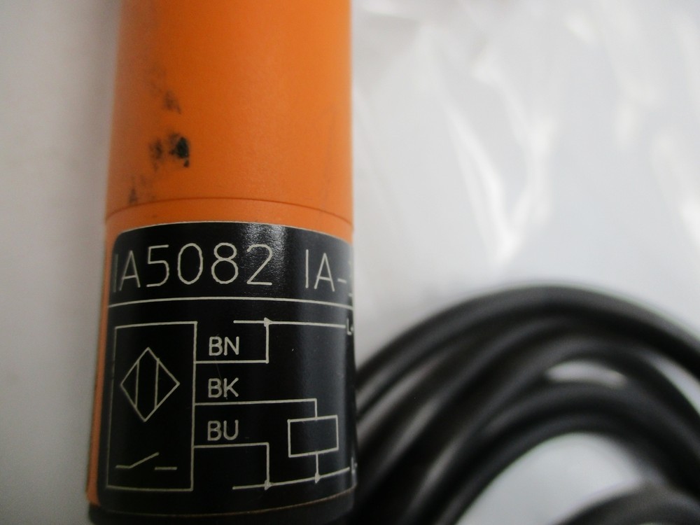 IFM ELECTRONIC IA5082 IA-3 SENSOR UNMP