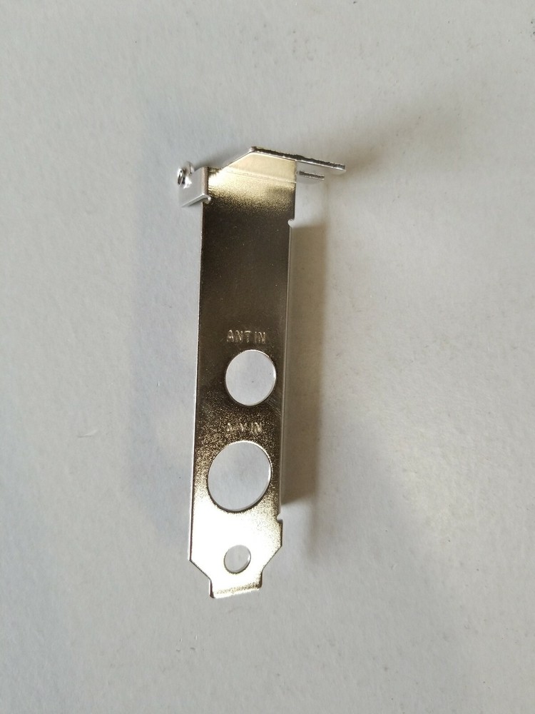 Low Profile Bracket for Antena and Audio / Video