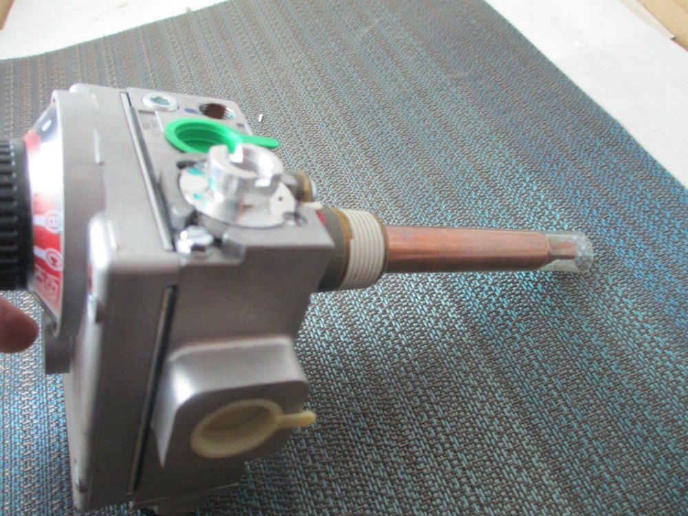 White Rogers 37C73U-168 Water Heater Control Valve NEW!