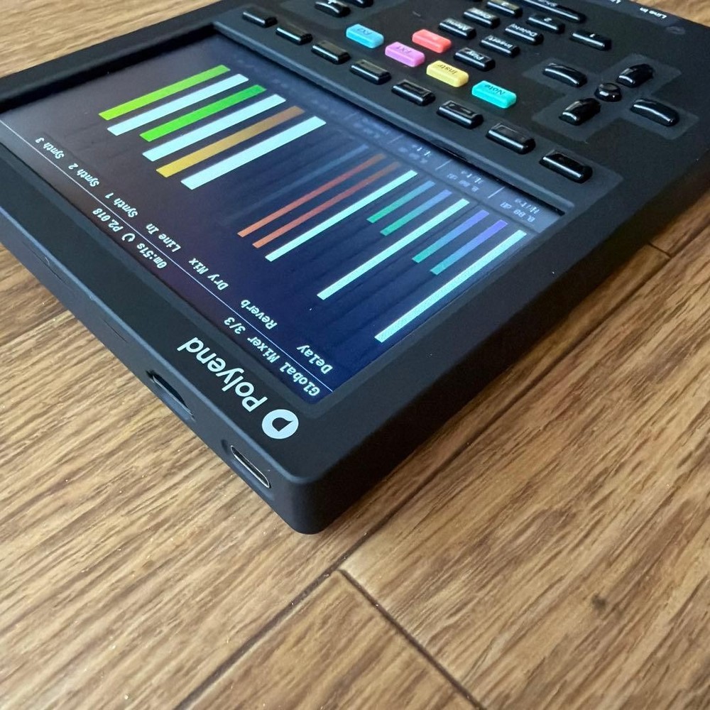 Polyend Tracker Mini Portable Workstation SAMPLER