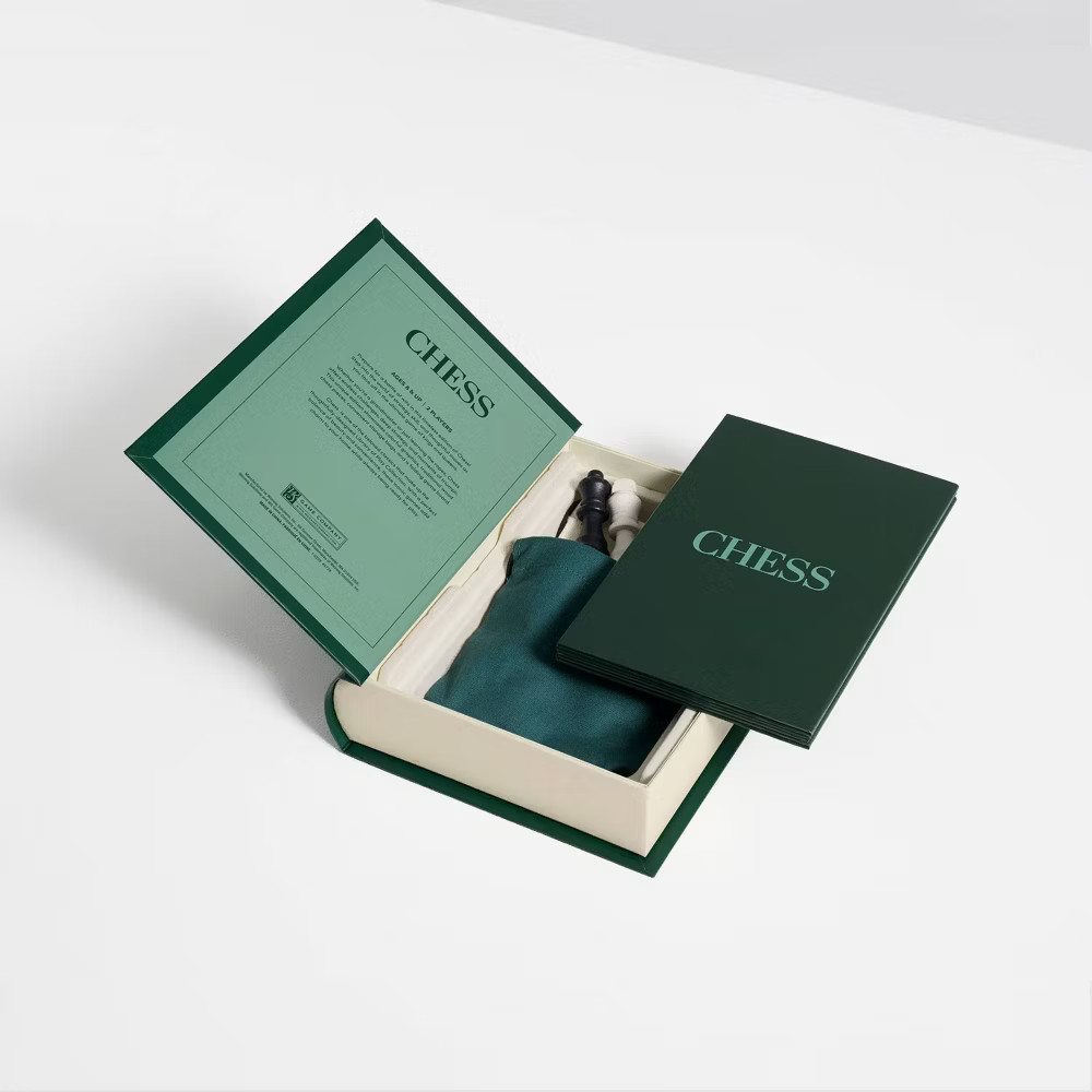 Library of Play : Chess