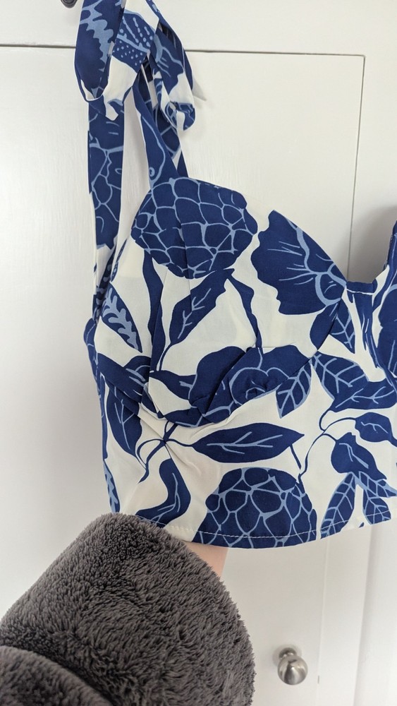 XL blue and white tropical 2 piece