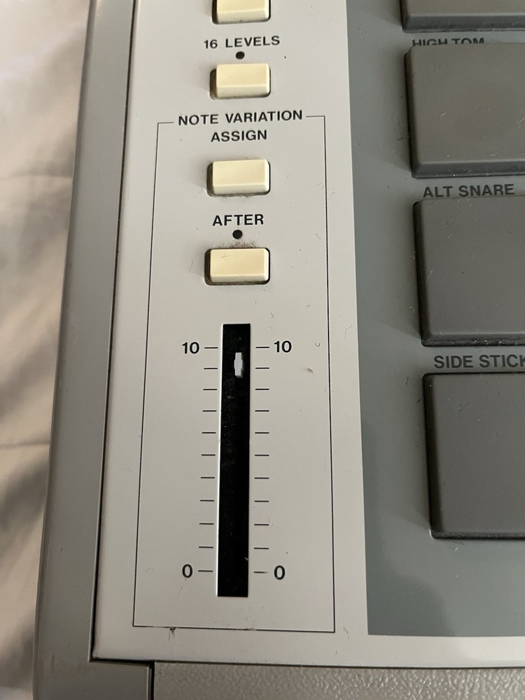 Akai MPC3000 Rhythm Machine Sampler Sequencer Vintage Japan