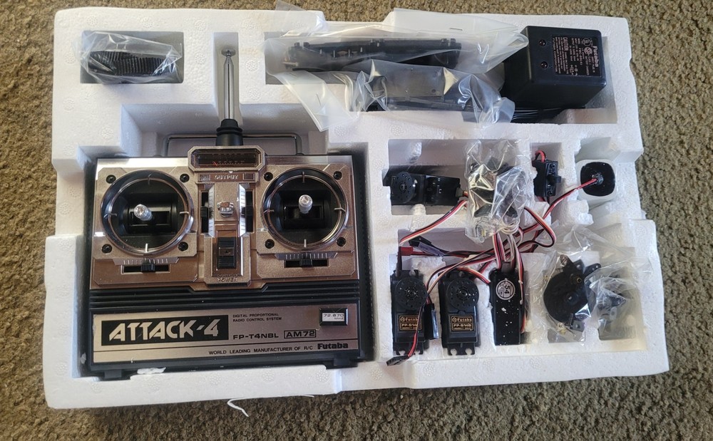 Futaba FP-T4NBL Attack 4 Series Transmitter AM 75 Remote Control System