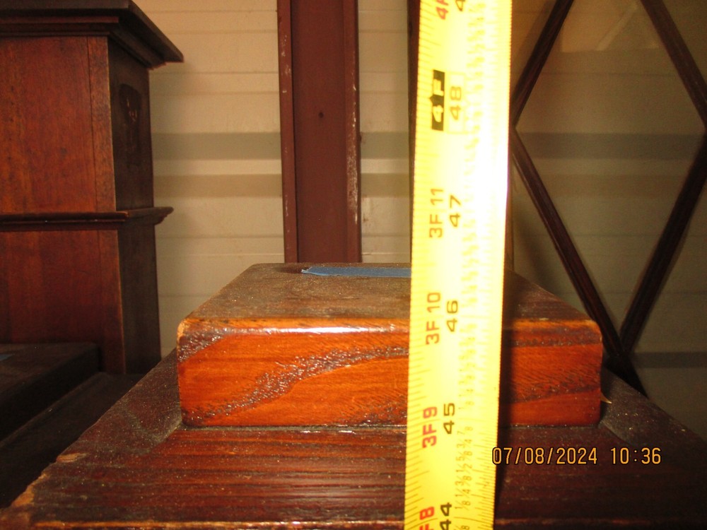 NEWEL POST STAINED 46 TALL DECORATIVE LINES WE SHIP!!!!!!