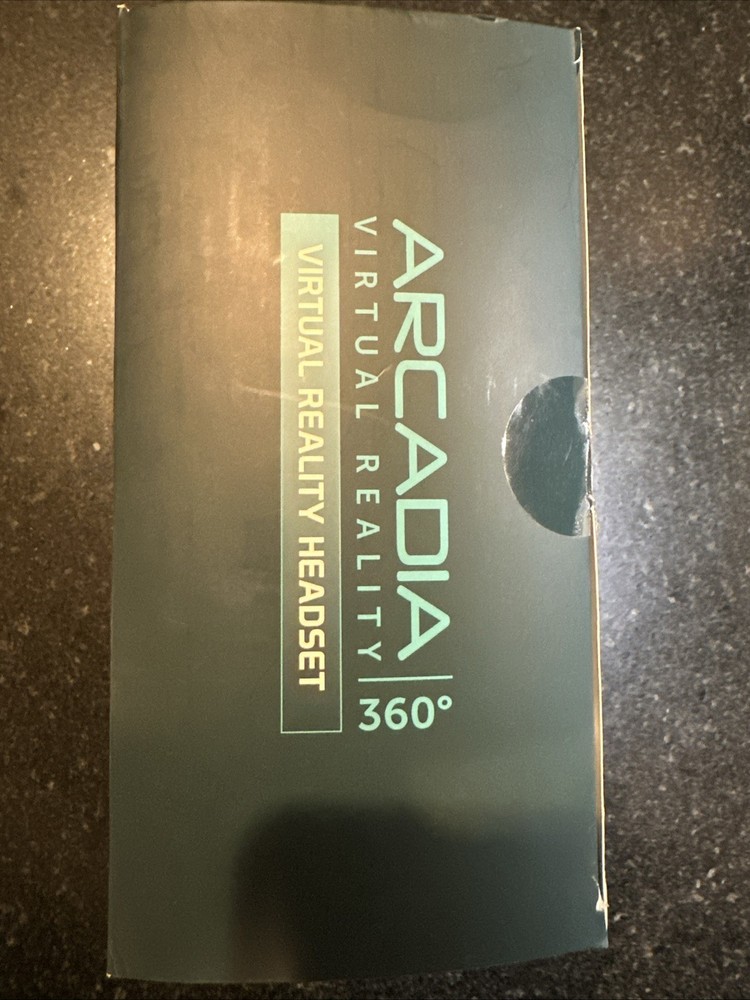 Virtual Reality Headset Arcadia 360 Smartphone VR Android Apple Black