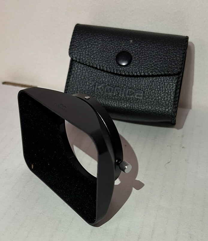 Konica 24mm 26mm Lens Hood & Case