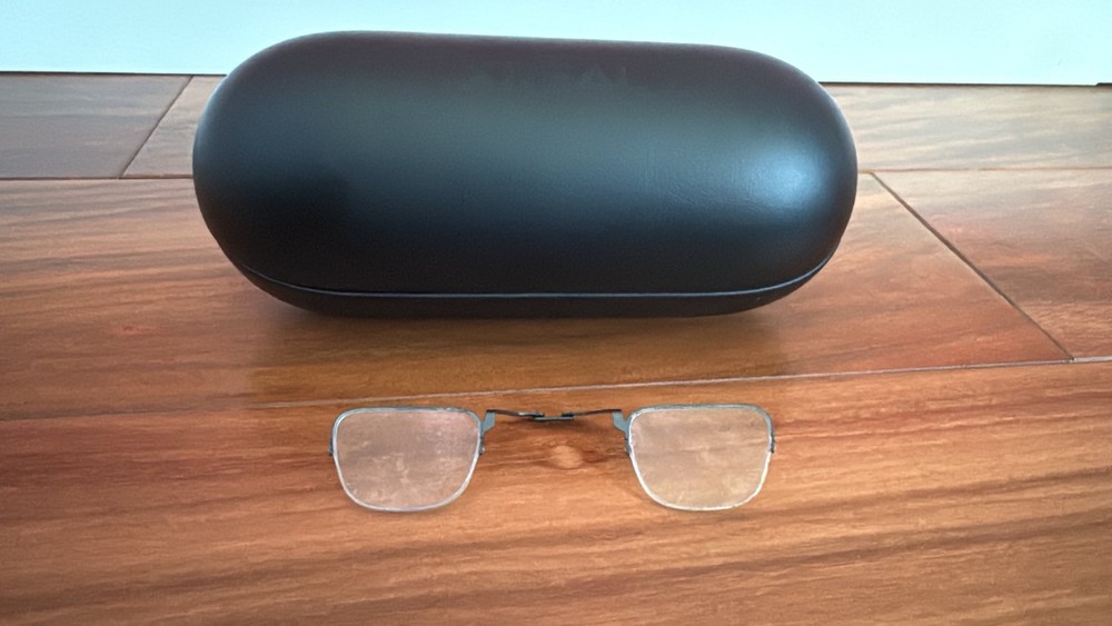 XREAL Air 2 Smart AR Glasses Bundle – Includes Custom Strap & 3D-Printed Lenses!