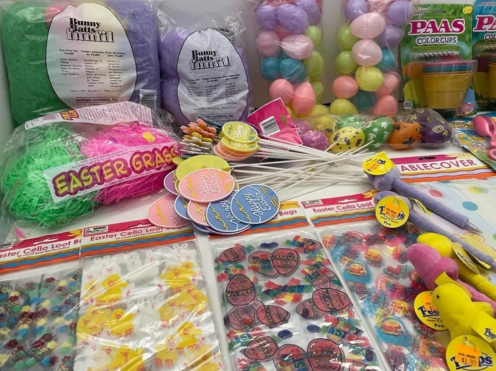 Easter Decorating & Egg Coloring Kits