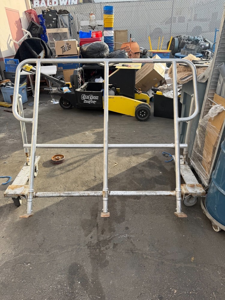 ROL-AWAY CRATE HANDLER