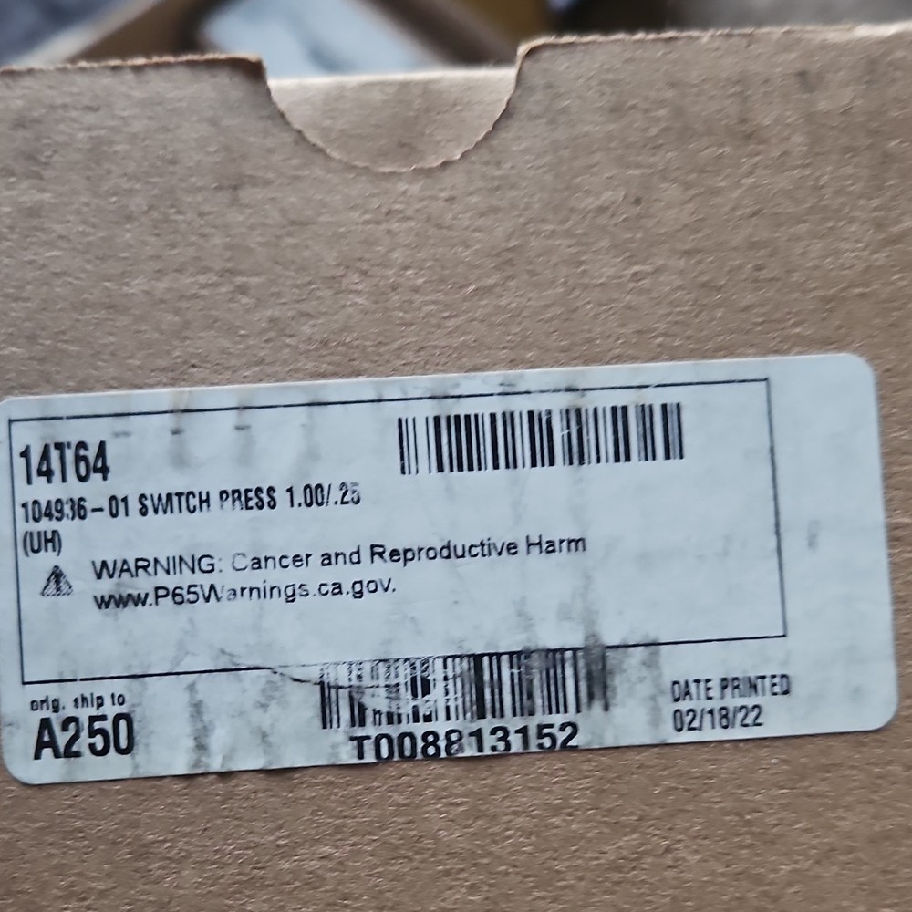 14T64  Pressure Switch