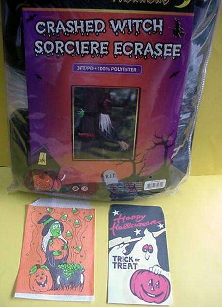 Crashed Witch Tree Halloween Yard Decoration Ghost Trick or Treat Candy Bag