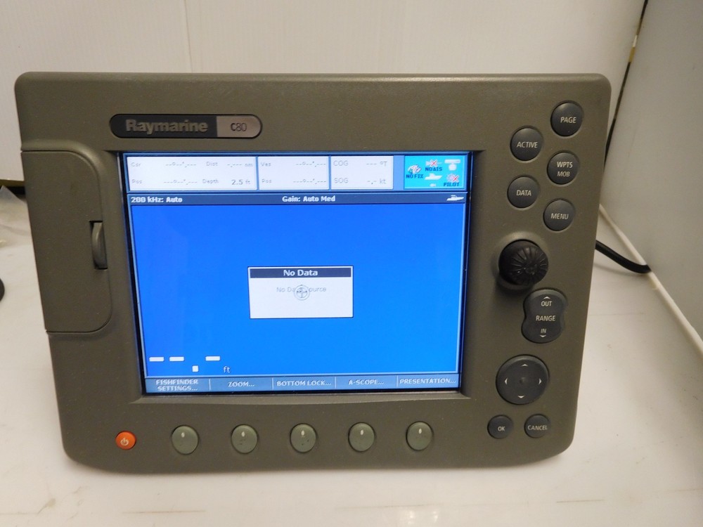 Raymarine C80 GPS Fishfinder Radar 8.4" Multi Functional Display