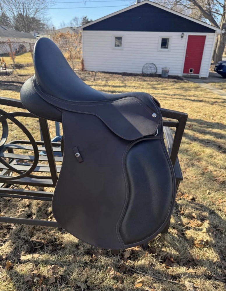 Wintec 500 All-Purpose Saddle with HART Size 17”